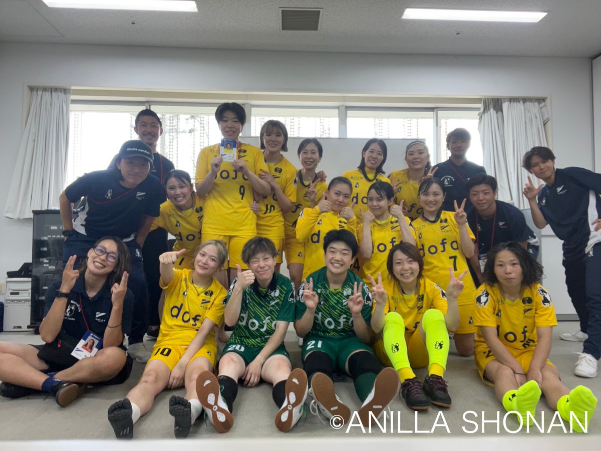 ANILLASHONAN's tweet photo. ◇━━━━━━━━━━━━━━◇
勝利後、ロッカールームでの
1枚📷✨
◇━━━━━━━━━━━━━━◇
#アニージャ湘南 #結 https://t.co/nV98TtGB4H