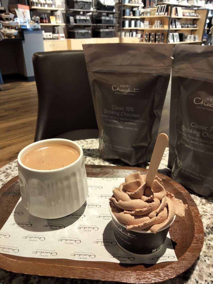 MrARCmaths's tweet photo. @strategywoman Love these #1minutewalk videos.. Sitting having a hot chocolate listening to the chimes. https://t.co/UkXrfQBFru