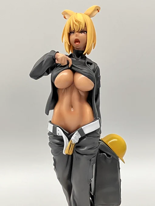 来週のワンフェス、おまけ付きオリジナルガレージキット販売します!「しごとあがりのウサギ」23.5cmくらい、22パーツ4-14-4「東京デザイナーアカデミー」10,000円おそらく販売数3個ですおまけポストカード「妹うさぎに嗅がれるうさぎ」同梱#WF2024S 