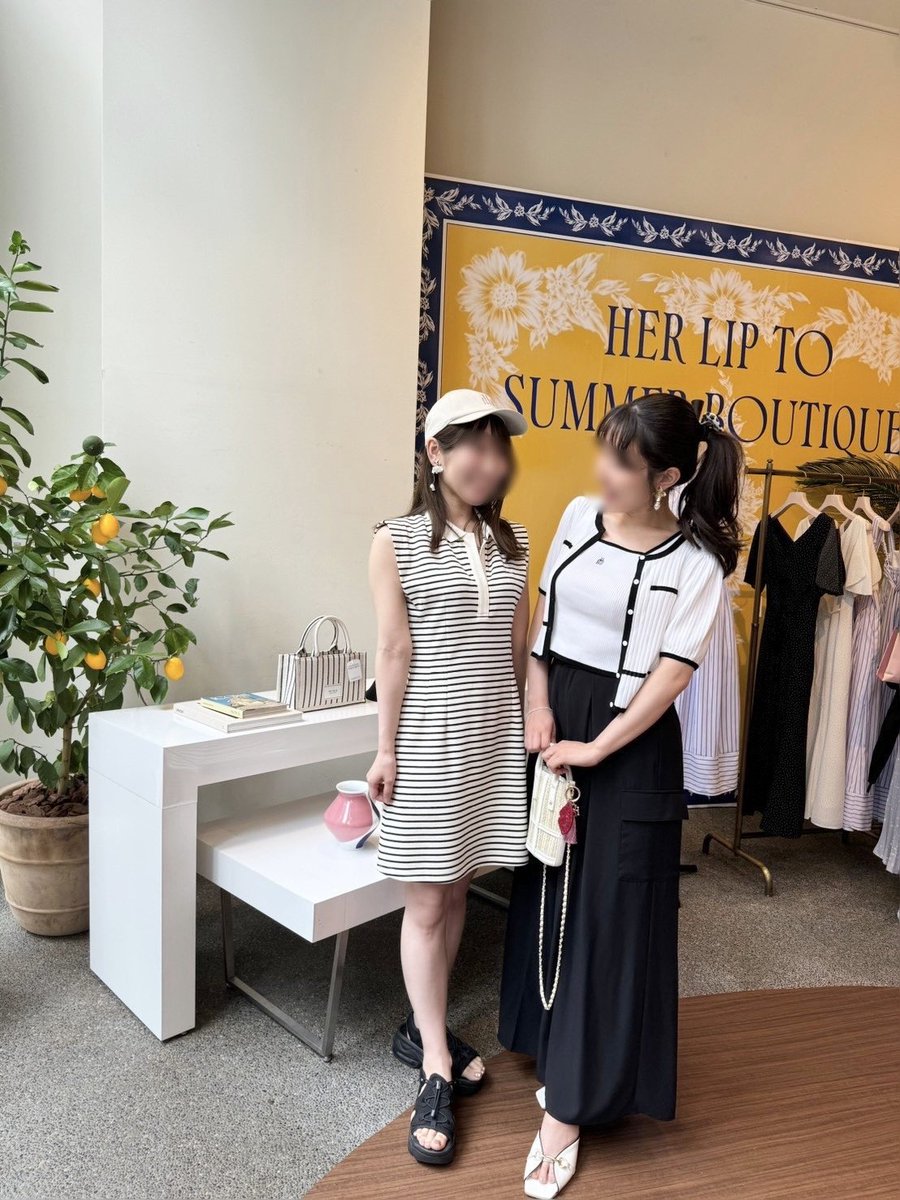 867_noi's tweet photo. 大阪イベント予約日に試着して感動のあまりストライプのロングとミニ両方買いそうになったけど耐えたやつ！フリーで着た！ https://t.co/iPRgOwIvxH