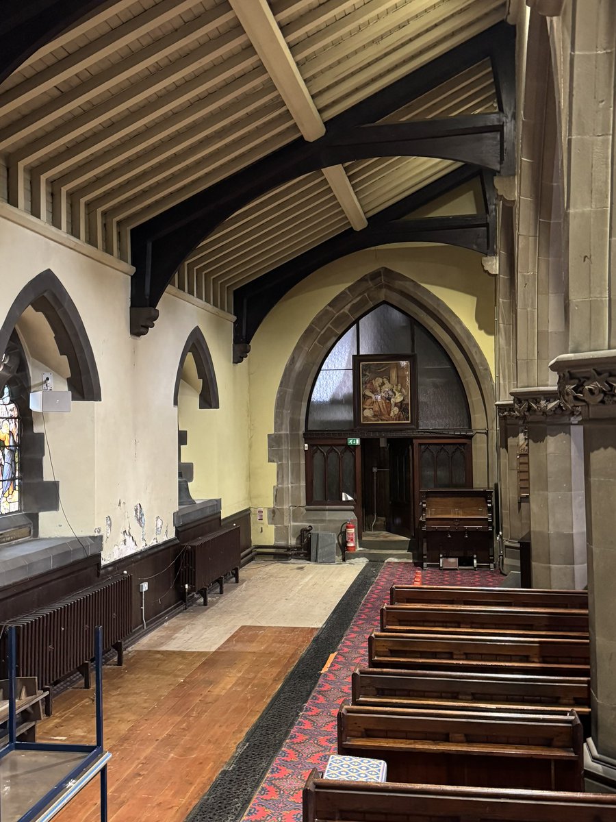 Milnrow Parish tweet media