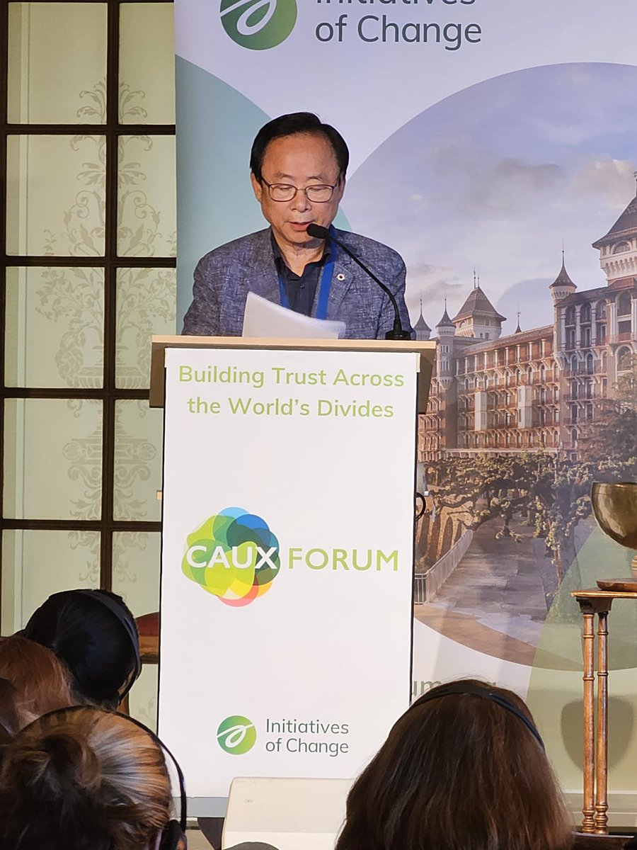 caux_iofc's tweet photo. #CauxDemocracy Forum, day 3: Civil society fostering dialogue - from polarization to participation!
Watch the replay: @CAUXIofC.
#CauxForum #CauxForum #DemocracyMatters #peace
@EDA_DFAE @ClubDiploGE
@UNHumanRights #humanrights @IofCIntl @KofiAnnanFdn https://t.co/4tLJw5NU1K