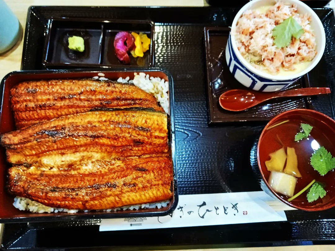 kanizadaze's tweet photo. 妻とは誕生日が近いのでうなぎのひとときを楽しんだ。
#うなぎのひととき https://t.co/HsTgoE7mK2