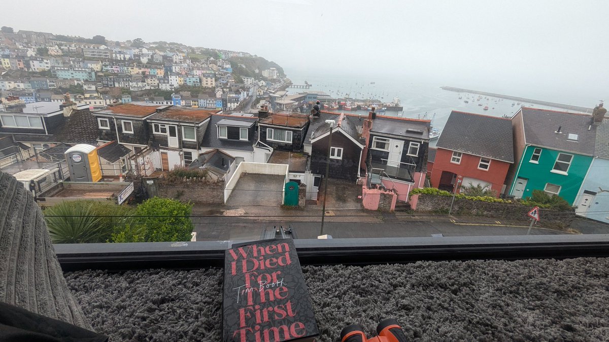 LucyWhiteman10's tweet photo. A rainy day here in Brixham, typical British summer holiday!
Loving this read, though, so every cloud and all that 💖
@RealTimBooth https://t.co/WsesfO4WVZ