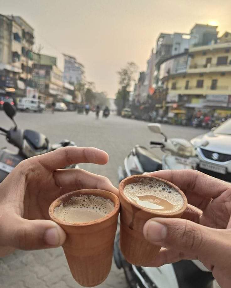 दौलत का होना जरूरी नहीं,
जिंदगी में सुकून का भी होना जरूरी है!❤️💯

#Trending #x