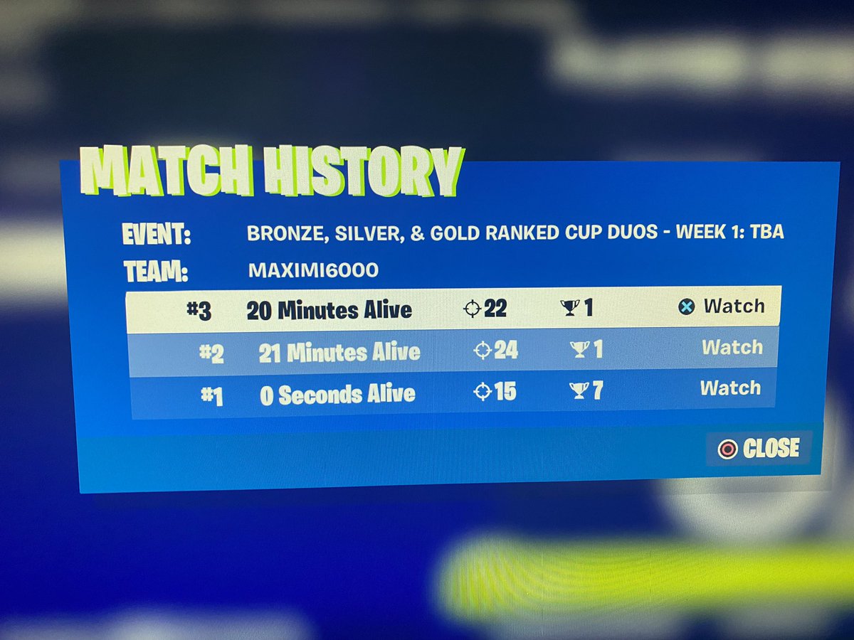 MaxiMi6o tweet media