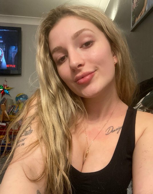 A new week, a new start 🥰🥰 https://t.co/v7WGwccQLs<a href="/tag/dwts"class="tags"><span>#dwts</span></a><a href="/tag/sexy"class="tags"><span>#sexy</span></a><a href="/tag/sports"class="tags"><span>#sports</span></a><a href="/tag/pretty"class="tags"><span>#pretty</span></a><a href="/tag/horror"class="tags"><span>#horror</span></a><a href="/tag/football"class="tags"><span>#football</span></a>