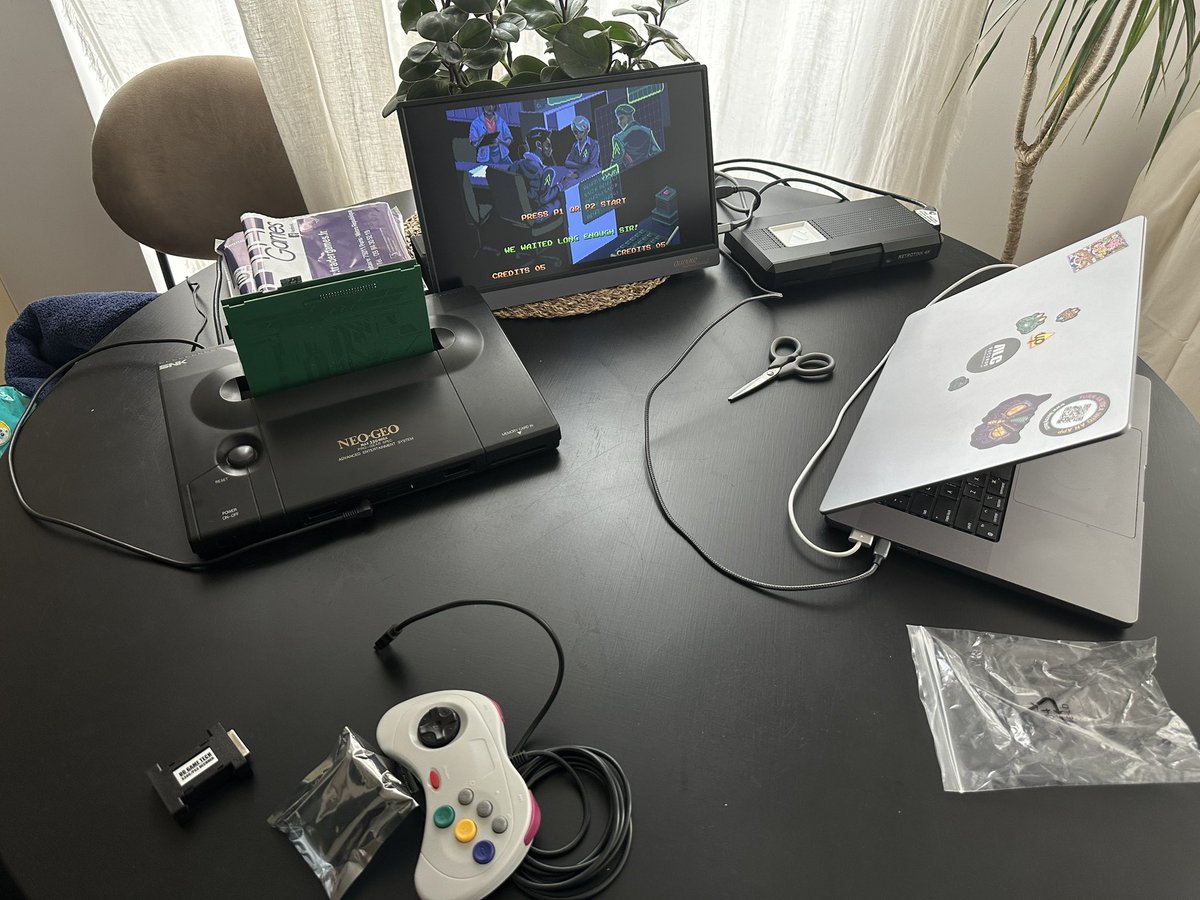 FULLSET_Collect's tweet photo. Gamers in Paris. #popuplab https://t.co/Lh2DJTSmmG