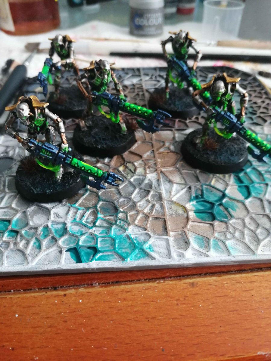 VladPrus2's tweet photo. *Finishes painting Gundam*
*Finshes writing short story*
*Immediately starts painting some Necrons*
I feel like I'm unable to really focus only on one hobby. Not in the picture: *RPGs, reading, playing video games* https://t.co/eT5Znttm5g