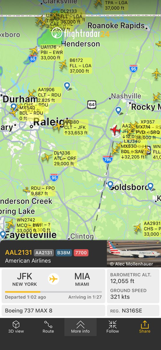 SquawkTracker's tweet image. Flight AA2131 from New York to Miami
fr24.com/AAL2131/363d90… emergency declared one hour into flight. Looks like he is diverting to Raleigh. Reason for declared emergency unknown. We are tracking.