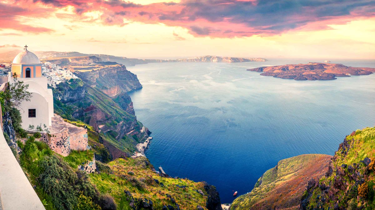 localBuddygo's tweet photo. Top 10 Non-tropical island around the world!               

#2

Step into a postcard on Santorini, where whitewashed buildings perch on cliffs and sunsets are legendary! 🌅🏛️ Did you know the island was shaped by a volcanic eruption 3,600 years ago? Use Local Buddy to uncover all the hidden gems! 

Beyond its iconic sunsets and architecture, Santorini boasts ancient ruins, wineries, and the fascinating Akrotiri archaeological site. The best time to visit is in the spring or fall when the weather is pleasant and the crowds are thinner. #Santorini #Greece #vacation #travel #localbuddy