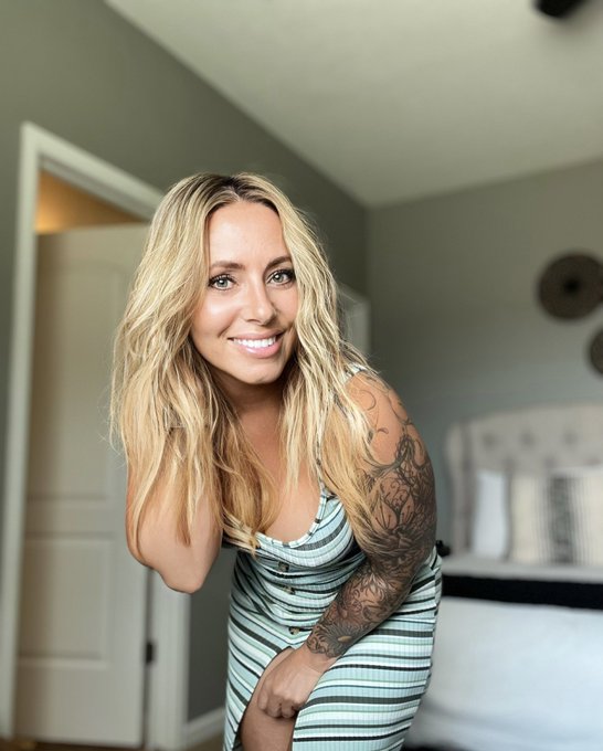 Won&rsquo;t you be my neighbor ? https://t.co/6E3xbXDabY<a href="/tag/mombod"class="tags"><span>#mombod</span></a>