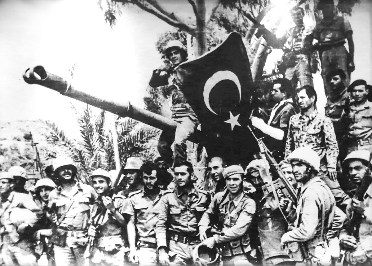 20 Temmuz 1974’te dönemin Başbakanı Bülent Ecevit ve Başbakan Yardımcısı Necmettin Erbakan'ın kararıyla gerçekleşen #KıbrısBarışHarekâtı'nı Kıbrıs Adası'nın Osmanlı’dan beri süregelen bir kriz nedeni olmasından başlayarak neden ve sonuçlarıyla anlattık.

istdergi.com/index.php/tari…