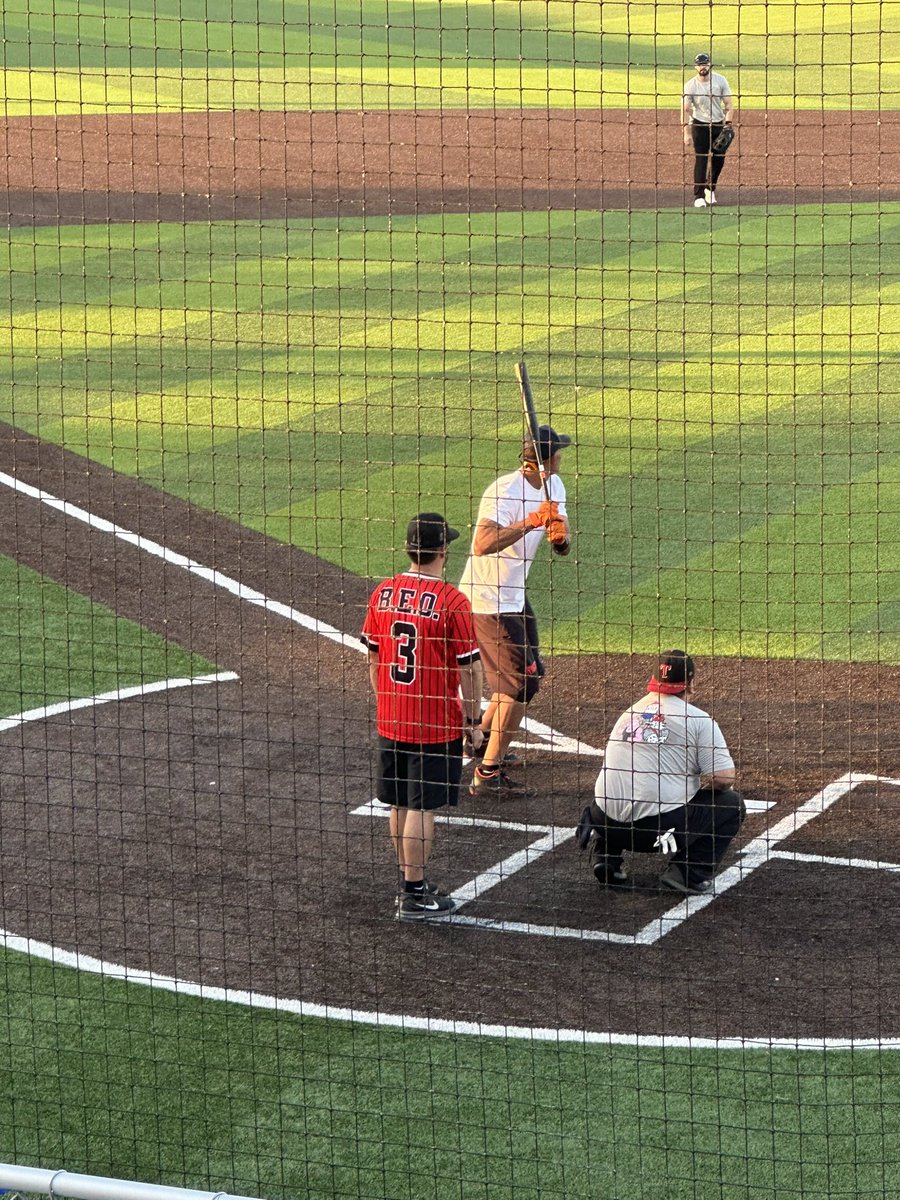 Esperanza Orosco (@oroscobotd5) on Twitter photo Such a wonderful evening filled with friendly competition as the <a href="/KylePolice/">Kyle Police Department</a> faced off against the <a href="/KyleFD/">Hays County ESD No. 5 / Kyle Fire Department</a> at the beautiful Hays High School baseball field.They generously collected school supplies to benefit local students.
#100PercentHaysCISD
#ServiceAboveSelf
#StrongerTogether Such a wonderful evening filled with friendly competition as the <a href="/KylePolice/">Kyle Police Department</a> faced off against the <a href="/KyleFD/">Hays County ESD No. 5 / Kyle Fire Department</a> at the beautiful Hays High School baseball field.They generously collected school supplies to benefit local students.
#100PercentHaysCISD
#ServiceAboveSelf
#StrongerTogether