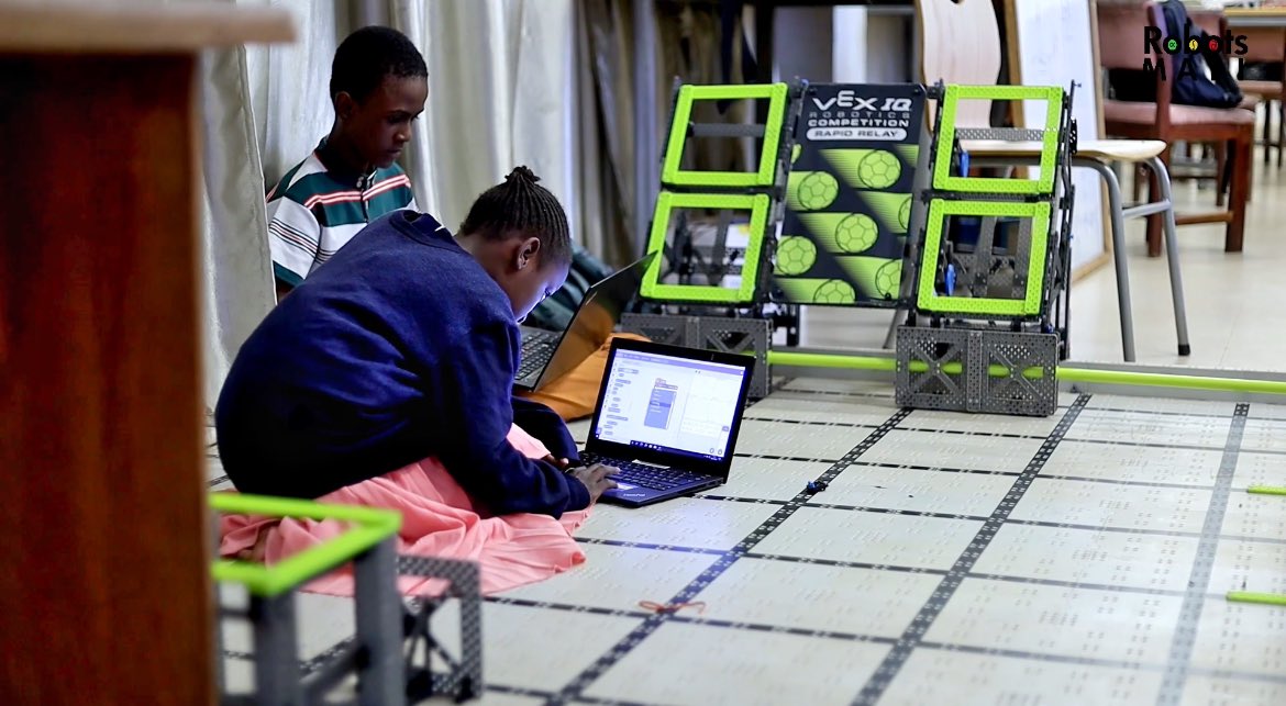 ROBOTSMALI1's tweet image. Ce week-end, pensez à offrir à vos enfants des vacances enrichissantes ! 
Inscrivez-les au camp STEM et robotique de RobotsMali pour découvrir les secrets de la science et de la technologie. 

Lien d&apos;inscription : app.robotsmali.org/inscriptions/c…

INFOLINE : +223 73 65 55 01 

#RobotsMali…