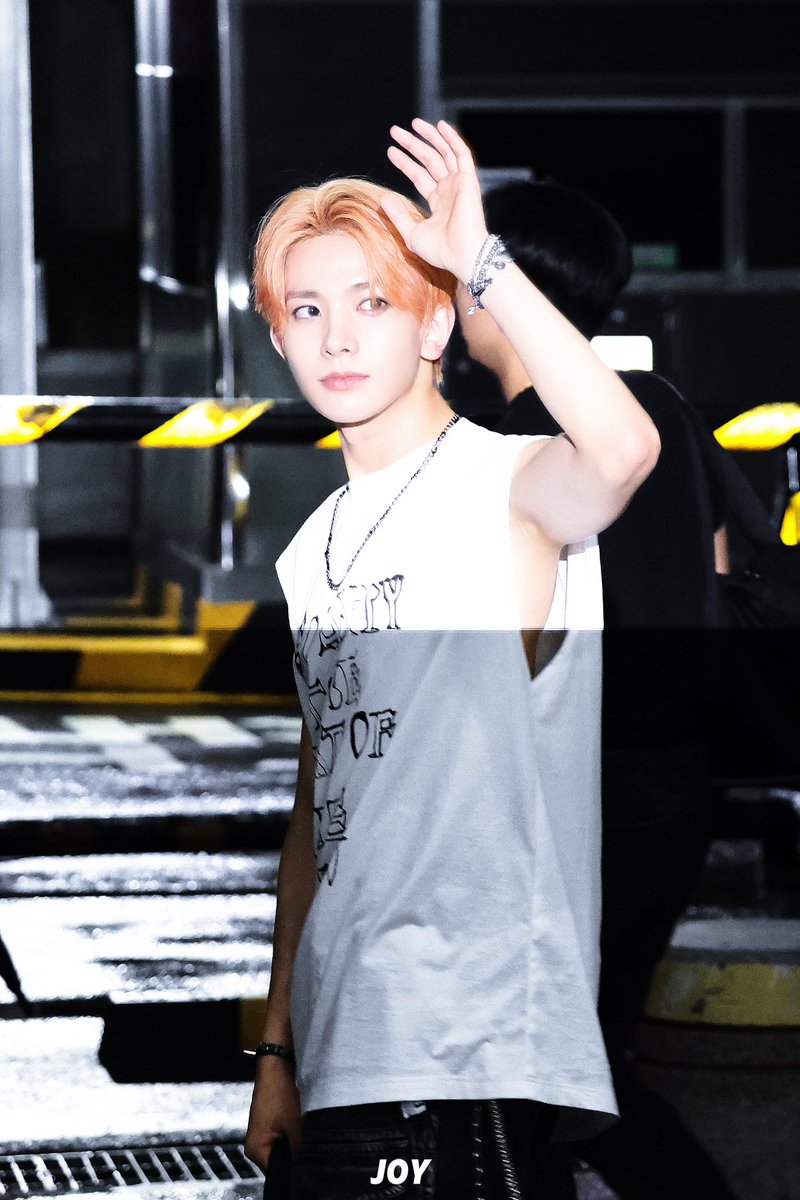 joyii_1015's tweet photo. 240720 M2U 퇴근

 #희승 #HEESEUNG #ENHYPEN   #엔하이픈 https://t.co/eMeAWUyi6Y