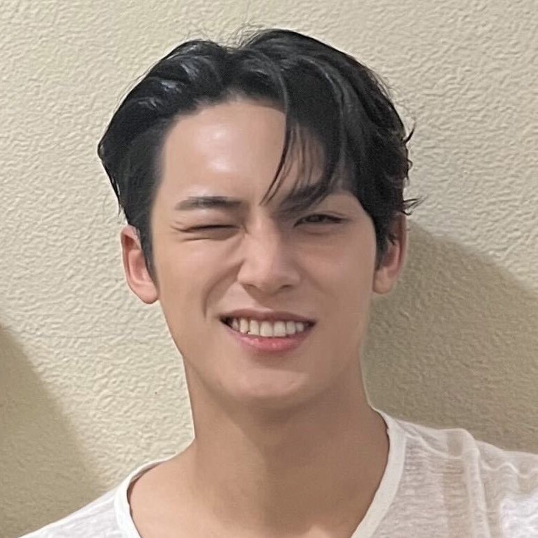 365247mg's tweet photo. #김민규얼굴 https://t.co/KTCLKGxvi5
