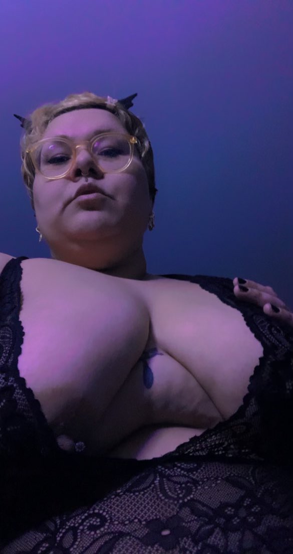 Braindeadfeline's tweet photo. @WomenOfOnlyFans https://t.co/2Lae8FGjxn