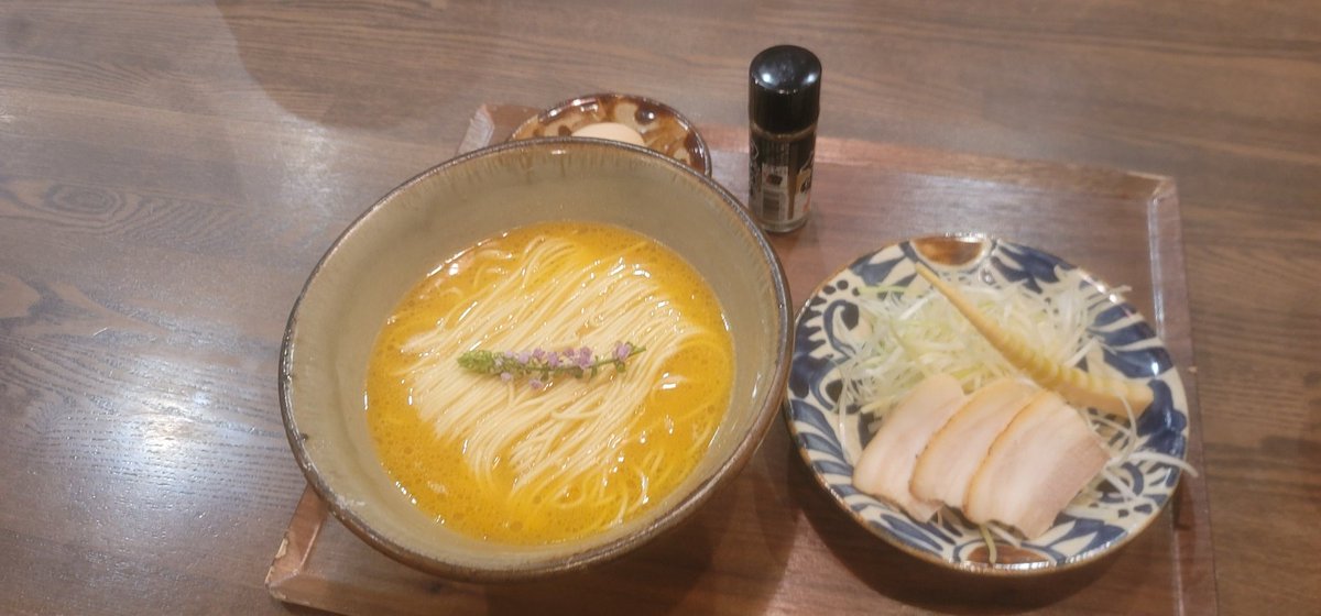 c0hee_'s tweet photo. ジム終わりのラーメンほど美味しいものはないカロリー消費からのカロリー摂取😁
#ラーメン好きな人と繋がりたい #ラーメン好きと繋がりたい #ラーメン女子　#日常垢さんと繋がりたい https://t.co/M2SNF8Spow