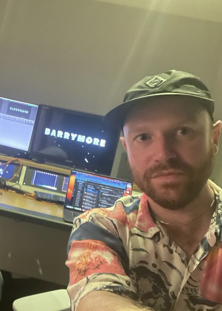 MrBarrymore's tweet photo. This massive cunt is responsible for directing ITN’s “Michael Barrymore: The Rise and Fall of Mr Saturday Night”. Has anyone got hold of Grant Armour yet? Or is he hiding behind lawyers all weekend? https://t.co/sj7SqM4Lhq