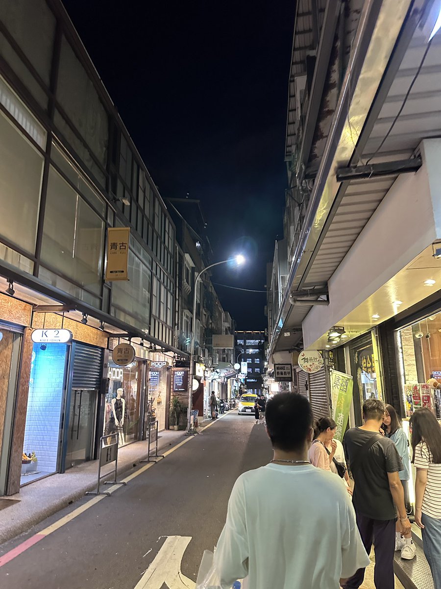 Ya9iki's tweet photo. 好久沒在市區走走喔
#新竹市區 https://t.co/KjXDm2Zc7f