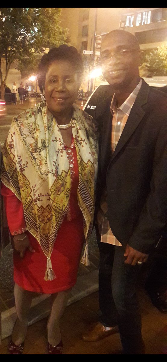 vaughncorp's tweet photo. Today is a hard day for me! Congresswoman Shelia Jackson Lee created many opportunities for me as well as encouraging me to never give up regardless of the circumstances. I’m fortunate to have Dunkin’s in her congressional district. RIP to the Honorable Shelia Jackson Lee 💐 https://t.co/Yl4K3N1ihJ