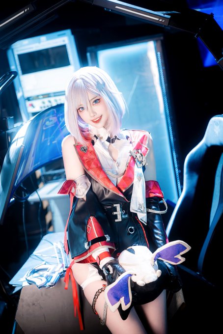 コスプレイヤーosten坂多多のTwitter画像9