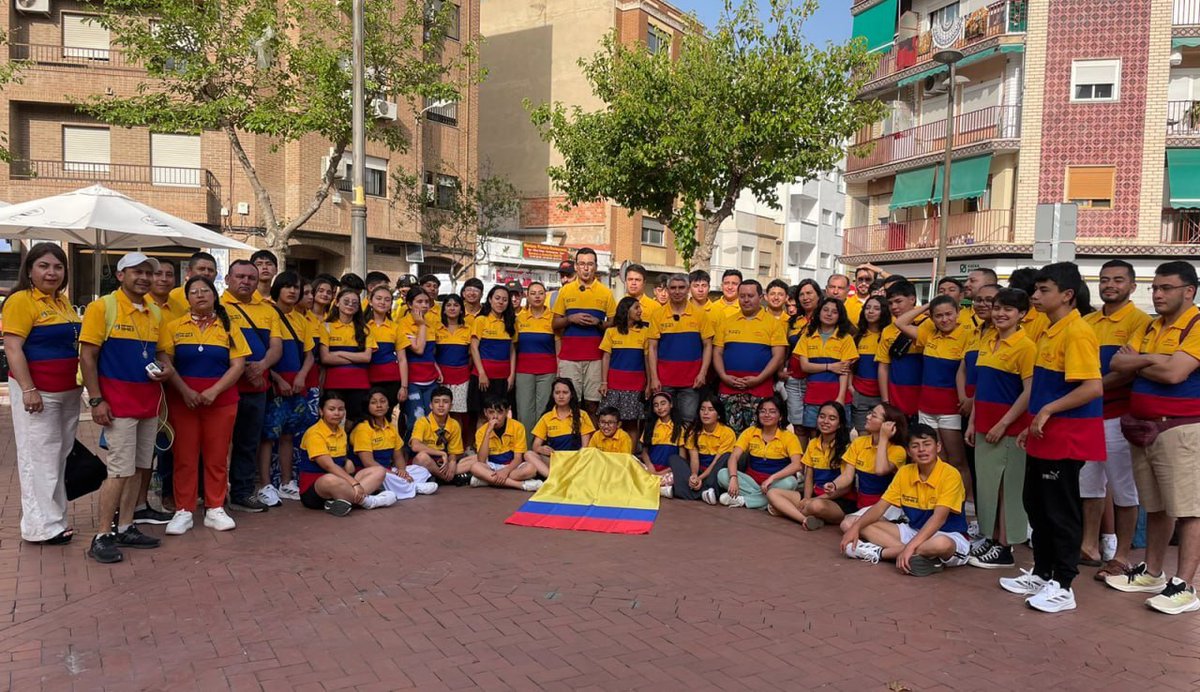 boyacasietedias's tweet photo. La Sinfónica de Samacá, protagonista en el Día de la Independencia hoy en el consulado de Valencia (España) https://t.co/7J2s7sV1Fk https://t.co/NfTtjsO7hW