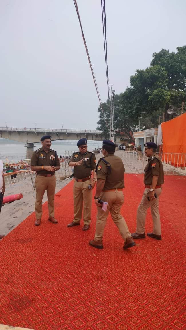 #IPS_JKTiwari_को_बहाल_करो
<a href="/BJP4India/">BJP</a> 
<a href="/BJP4UP/">BJP Uttar Pradesh</a> 
<a href="/BJPLive/">BJP LIVE</a> 
<a href="/RSSorg/">RSS</a>
<a href="/INCIndia/">Congress</a> 
<a href="/INCUttarPradesh/">UP Congress</a> 
<a href="/samajwadiparty/">Samajwadi Party</a> 
<a href="/MediaCellSP/">Samajwadi Party Media Cell</a> 
<a href="/bspindia/">Bahujan Samaj Party</a> 
<a href="/BSPUPofficial/">BSP Uttar Pradesh</a>
<a href="/AamAadmiParty/">AAP</a>
<a href="/AAPUttarPradesh/">Aam Aadmi Party- Uttar Pradesh</a>
<a href="/shalabhmani/">Dr. Shalabh Mani Tripathi</a> <a href="/manishBJPUP/">पंडित मनीष शुक्ला 🪷ManishShukla</a> <a href="/MamtaTripathi80/">Mamta Tripathi</a> 
<a href="/myogiadityanath/">Yogi Adityanath</a> <a href="/CMOfficeUP/">CM Office, GoUP</a> 
<a href="/dgpup/">DGP UP</a>
<a href="/brajeshpathakup/">Brajesh Pathak</a>