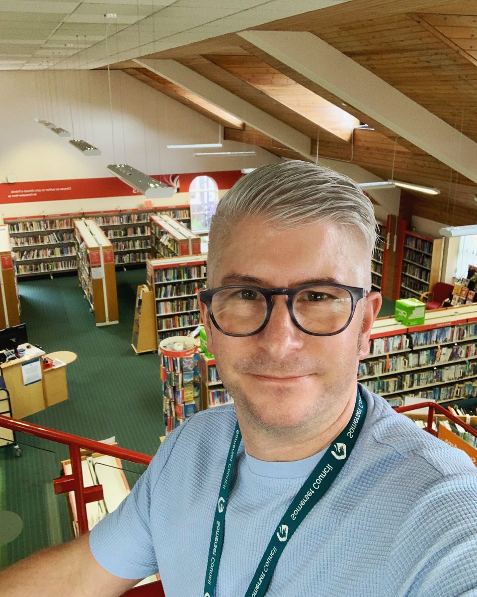 Supervisor Selfie <a href="/SomersetLib/">Somerset Libraries</a> #Burnham before realisation sets in that I don’t need to be working a 4th Sat in a row as a member of Relief Staff turn up for their shift 😬Oh well, I can always find something to do! 🤣 #SupervisorSelfie #SupervisorLife #SchoolBoyError