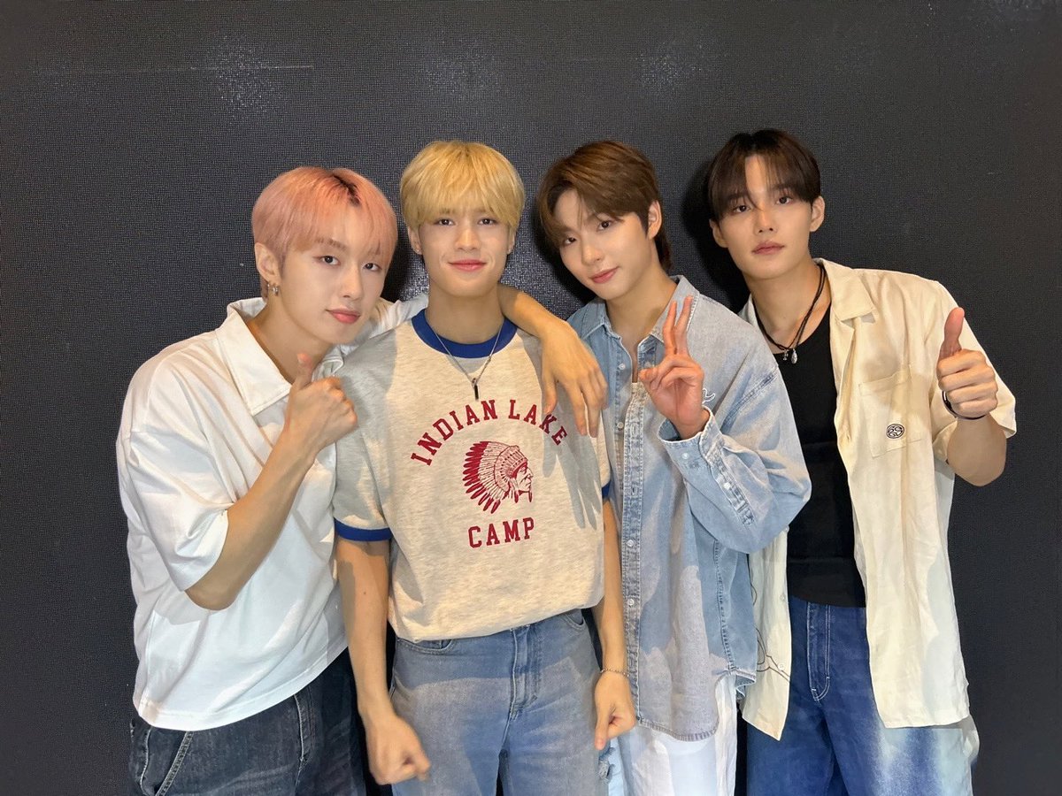 BDU4official's tweet image. [📸] 240720 B.D.U 1st mini Album [Wishpool] 발매기념 팬사인회 #11 완료 💫

#BDU #비디유
#Wishpool #MyOne