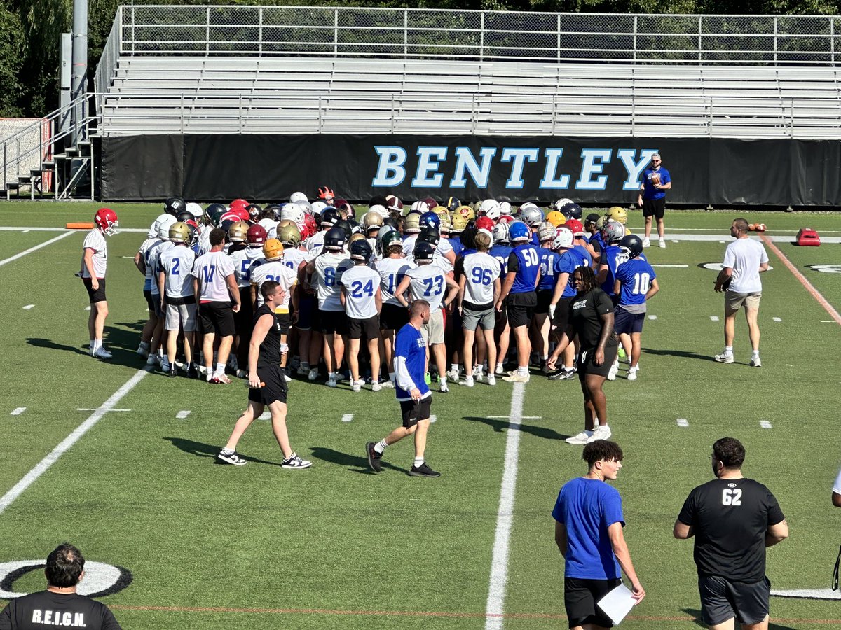 EvanT_2025's tweet photo. Thank you @Coach_Thakkar for the invite to @FootballBentley camp. Had a great time competing yesterday. Looking forward to continuing the process. @coach_ahles @CoachPMcGowan @CoachTOBrien https://t.co/phhi5R7EUn