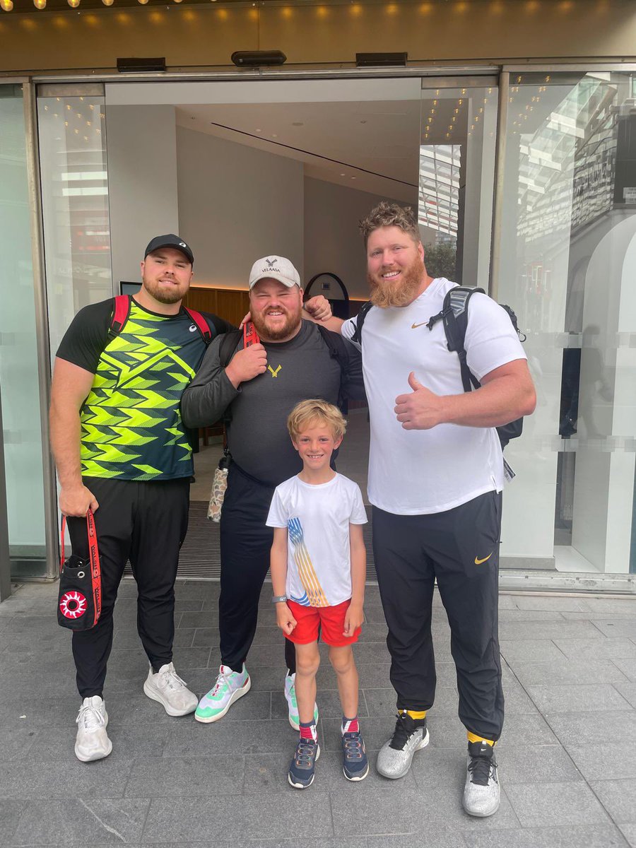 Gilly Robinson tweet media