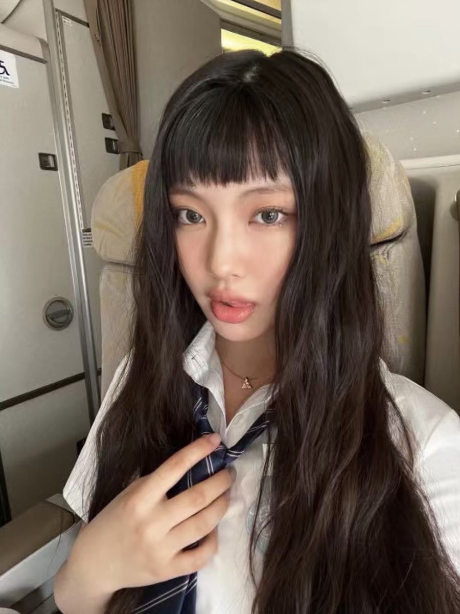 Strawberryjamvm's tweet photo. 不良。
#inhae #Hyein #Haerin https://t.co/qLkcy8VjFh