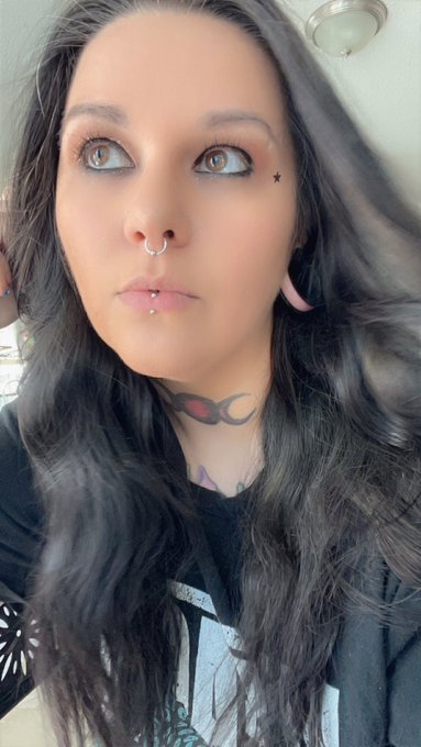 Sometimes I get distracted when I take  SQUIRREL. https://t.co/Whqwcg63Zy