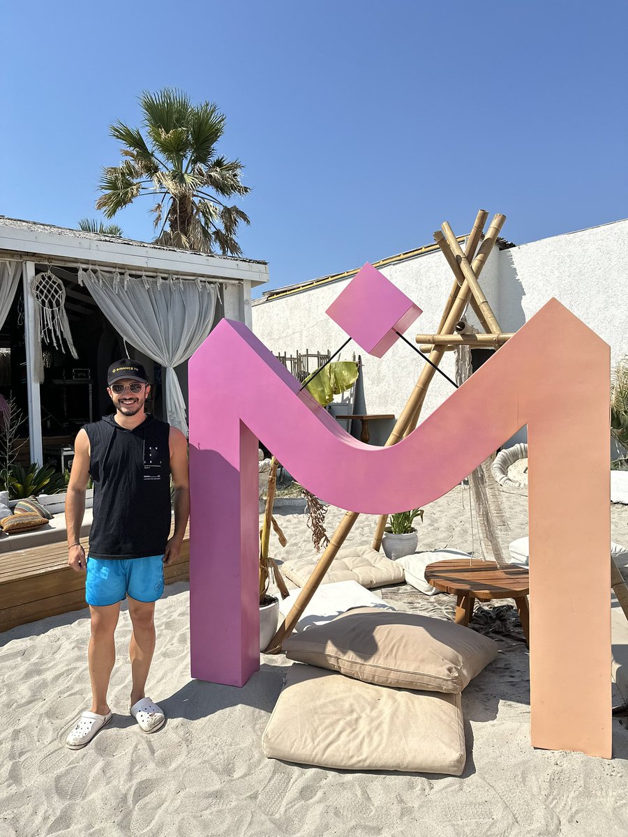 SUPangLee tweet media