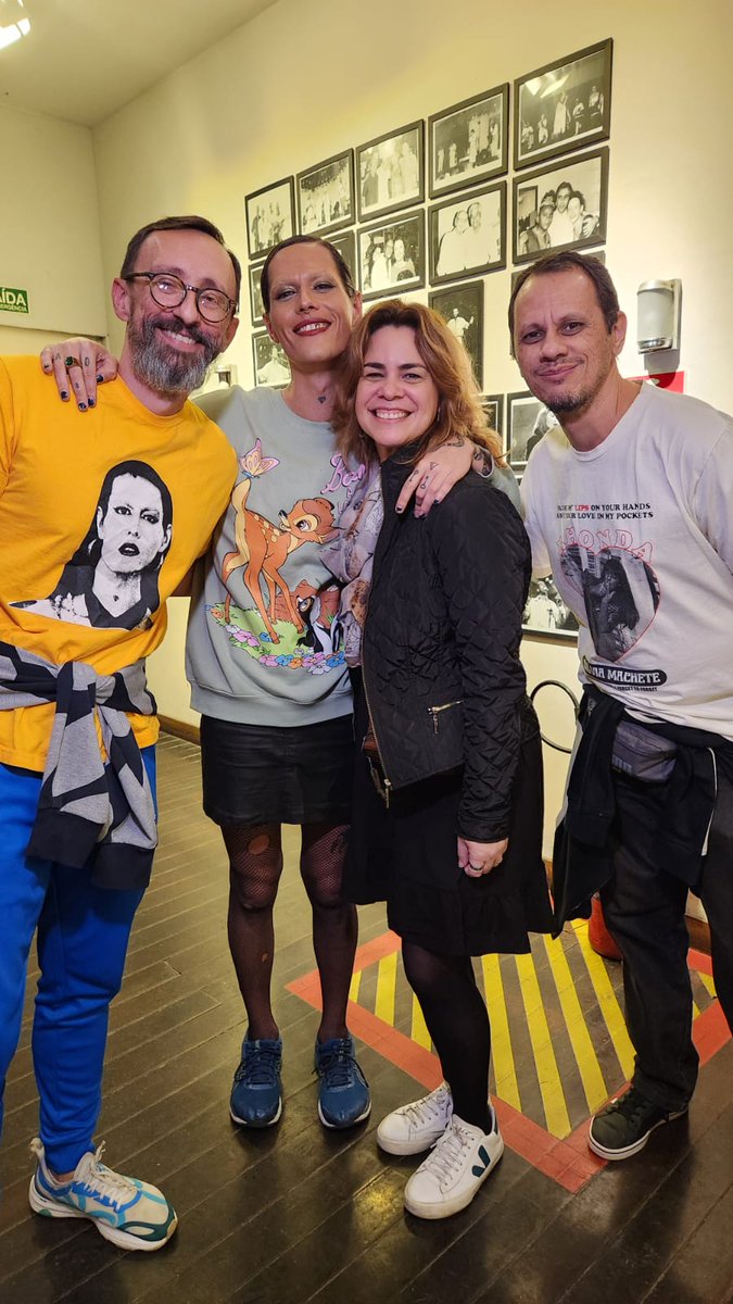 donniedarko73's tweet photo. belezas são coisas acesas por dentro
@FilipeCatto
#filipecatto #belezassãocoisasacesaspordentro #galcosta #teatrorival #cinelândia #riodejaneiro https://t.co/0QkMb0IIiu