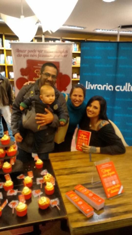 ju_rj's tweet photo. Olha isso @amarinabarbieri, 8 anos do lançamento do seu livro. ❤️ https://t.co/CIv4e0Uwxn