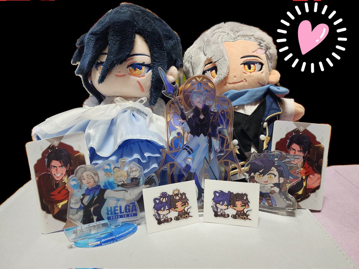 마속제작계(<a href="/harukasom/">마속계</a>)님의 이벤트에 참여해 당첨되어서 후기를 작성합니다!💕
귀여운 설표헬가님과 사자아슬란이 머리를 톡 맞대고 있는게 너무 귀여워요~!!
미니크메와 미니히폴이가 있는 버전, 없는 버전 소중하게 사용하겠습니다.
멋진 이벤트 감사합니다!!!
헬가님들과 두 아슬란도 찰칵✨️