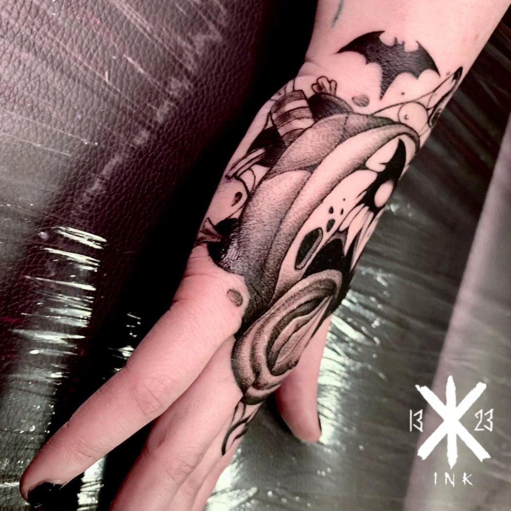 1323ink's tweet photo. We're already booked because of Summerween code orange. 
First halloween pumpkin free hand fck stencils tattoo session 🎃✨ was so much fun, I'd love to do more like this!!! 
done by @asaxcash free hand no tattoo stencils.

#1323ink #asacash 
#summerween #codeorange https://t.co/VZmyviOdWL