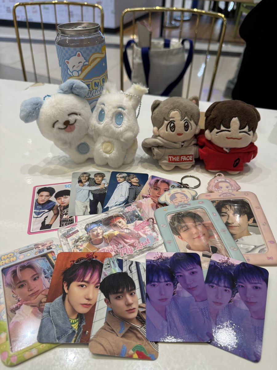 Happy Jenren Day!!! 💛💙 with <a href="/jeknowlees/">ky</a> <a href="/7dreams_mom/">waiting 👑</a> ~ 

#젠런
#happyjenrenday
#jenrenwonderland