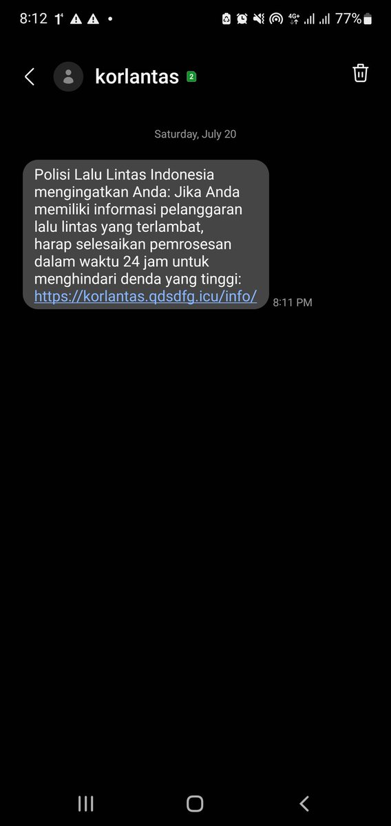 dimpossitorus's tweet photo. @Telkomsel Gimana nih kok bisa penipu kirim blast SMS pake SenderID korlantas? @DivHumas_Polri @CCICPolri Ayo dong min yang begini diberantas, nama kalian dicatut penipu nih. https://t.co/11WyaS63V9