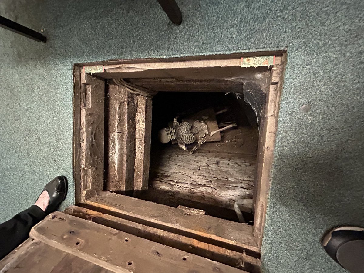 Mrs Beresford-Hines Year 4 ECT 1! tweet media