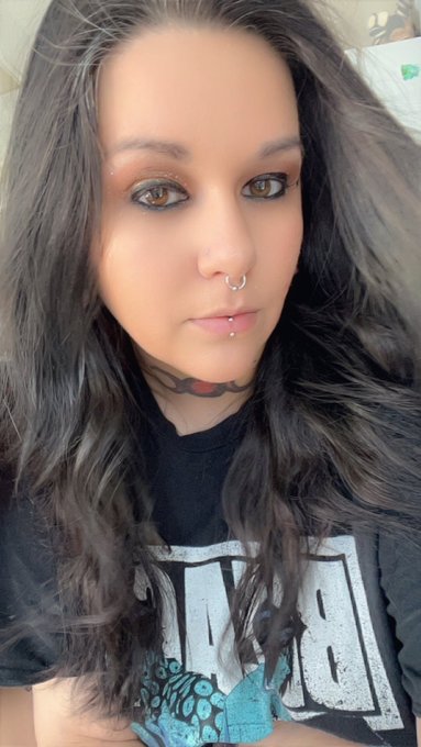 Like for a 💋 https://t.co/UE9xlShD1H