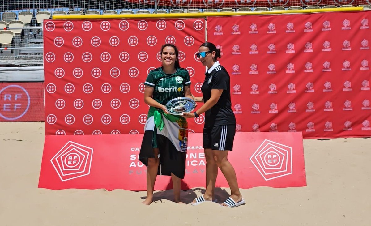 🏅🌊¡¡¡Aquí sí hay playa!!!

#Extremadura💚🤍🖤
#JugamosEnEquipo