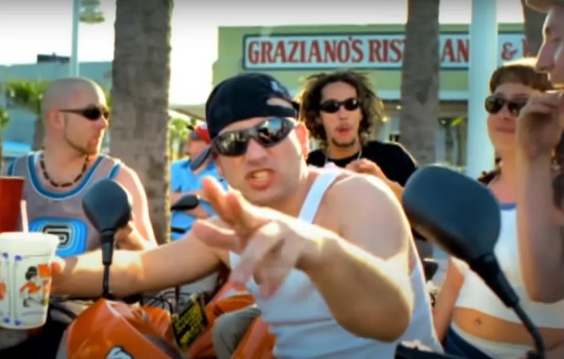 L0m3z's tweet photo. Every summer is a contest with time and Death himself to get these vibes back https://t.co/tJ3JBvOQAs