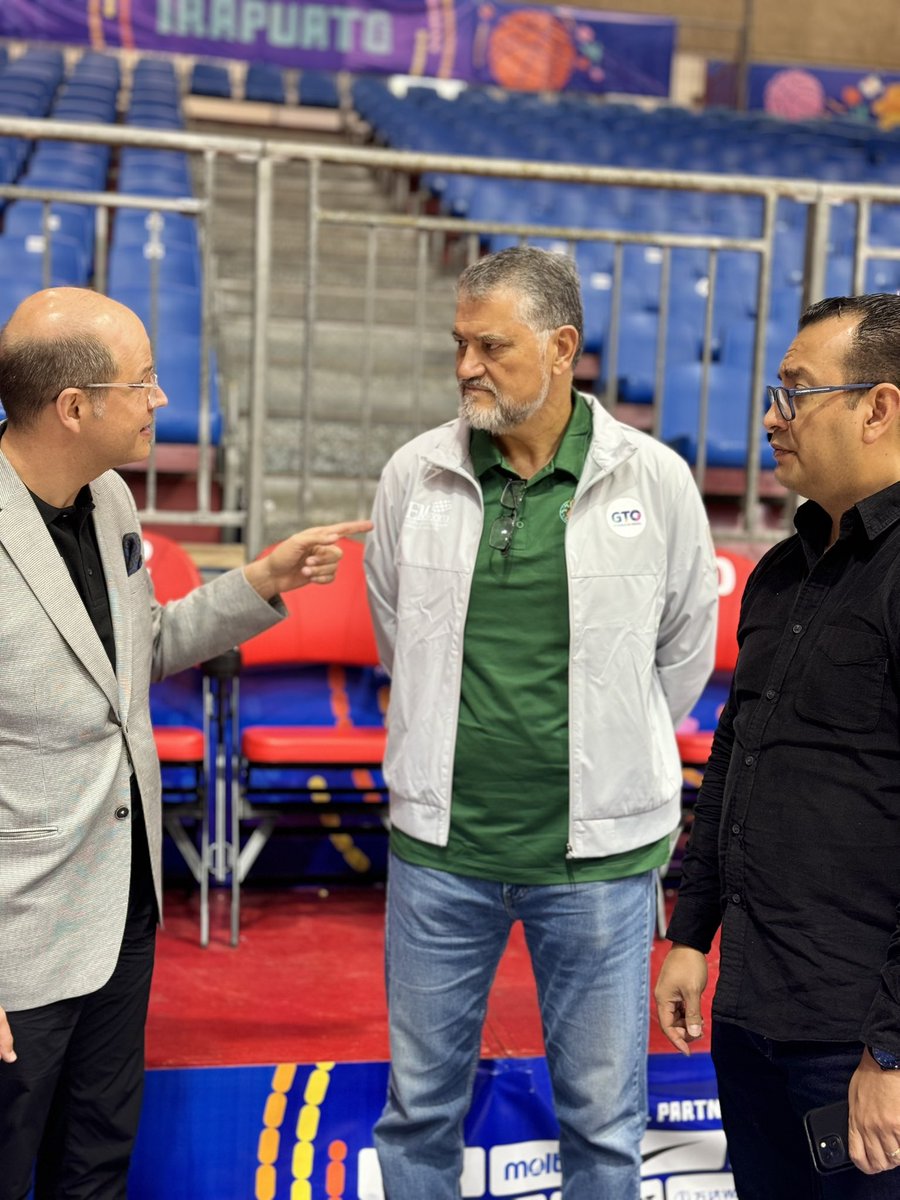 marcohgr's tweet photo. #Agenda📔 | Aprovechando el desayuno con los federativos de @FIBA y el Alcalde, nos pasamos a hacer una visita al #Inforum donde se está llevando a cabo el mundial, para corroborar que todo se está llevando en tiempo y forma en este magno evento internacional. 🫡 https://t.co/gIob9UXFU4