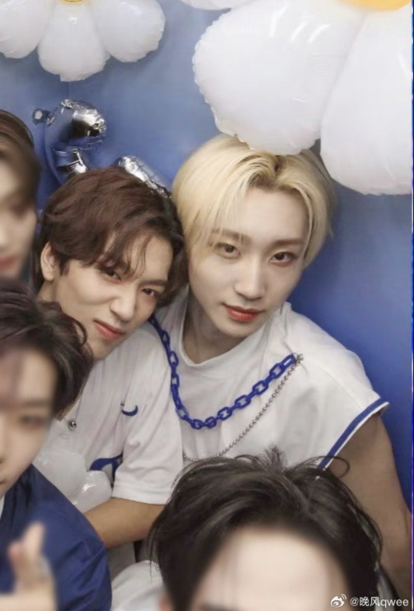 hazixizemish's tweet photo. honey where are these FROM 😭😭😭
#boystory #zerui #zeyu #mingrui #泽宇 #明睿 https://t.co/eJz2jUYCqI