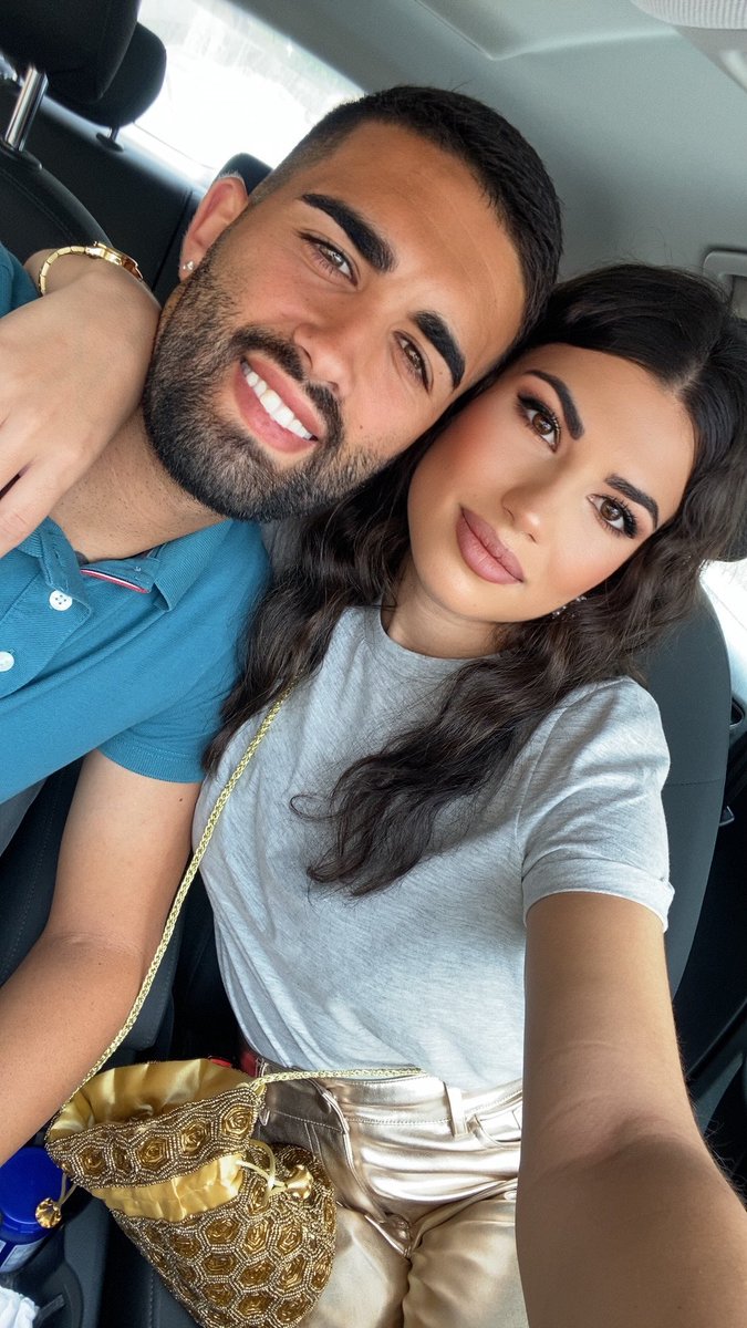 LeticiaKoki's tweet photo. Feliz aniversario mi 🖤 3 años de superación y mucho mucho amor. Te quiero. @danigarcia__10 https://t.co/3y7DcJ3c95