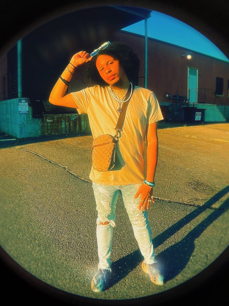 aquatoolavish's tweet photo. We Tripped On The Urge To Feel Alive🦂🩵 https://t.co/GM104sK9sj